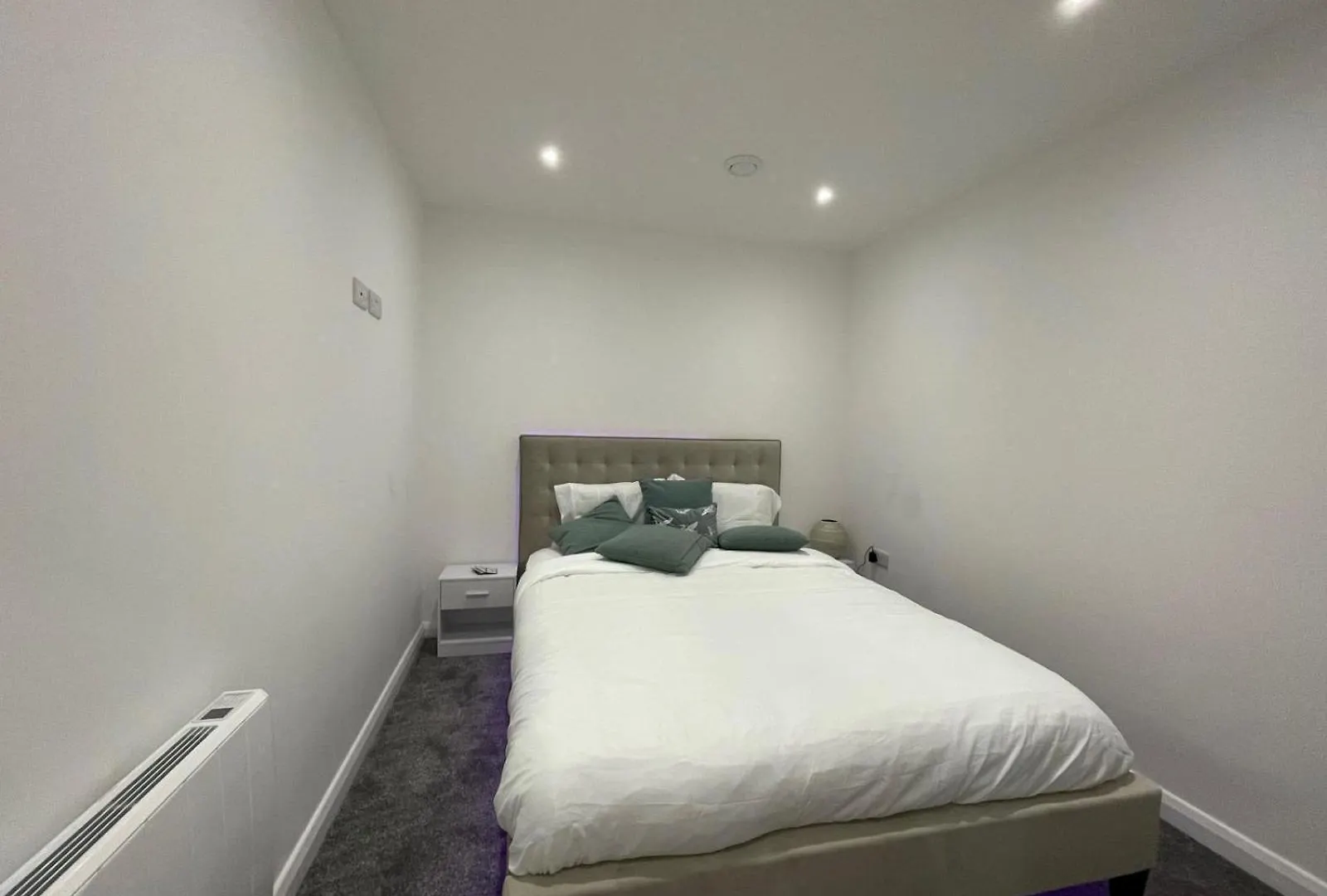 Gorgeous - 2Br - City Centre Apt Белфаст