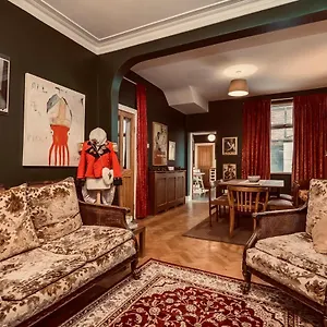 Bed & Breakfast Beautiful On The Park, Belfast