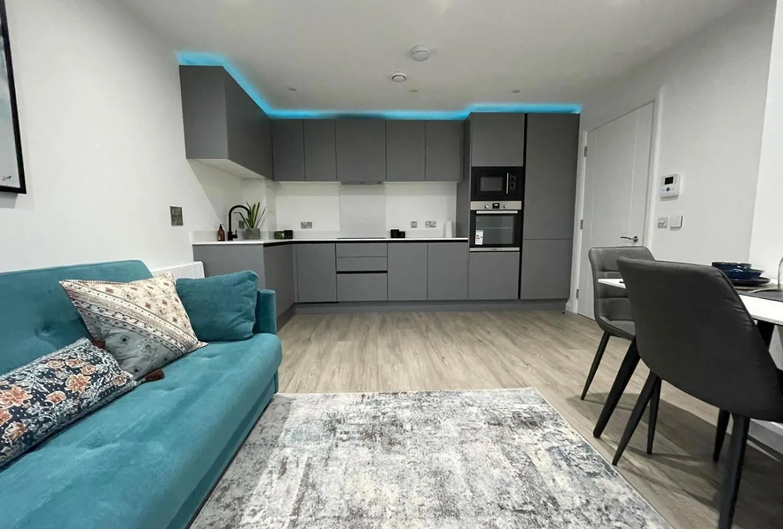Gorgeous - 2Br - City Centre Apt Belfast